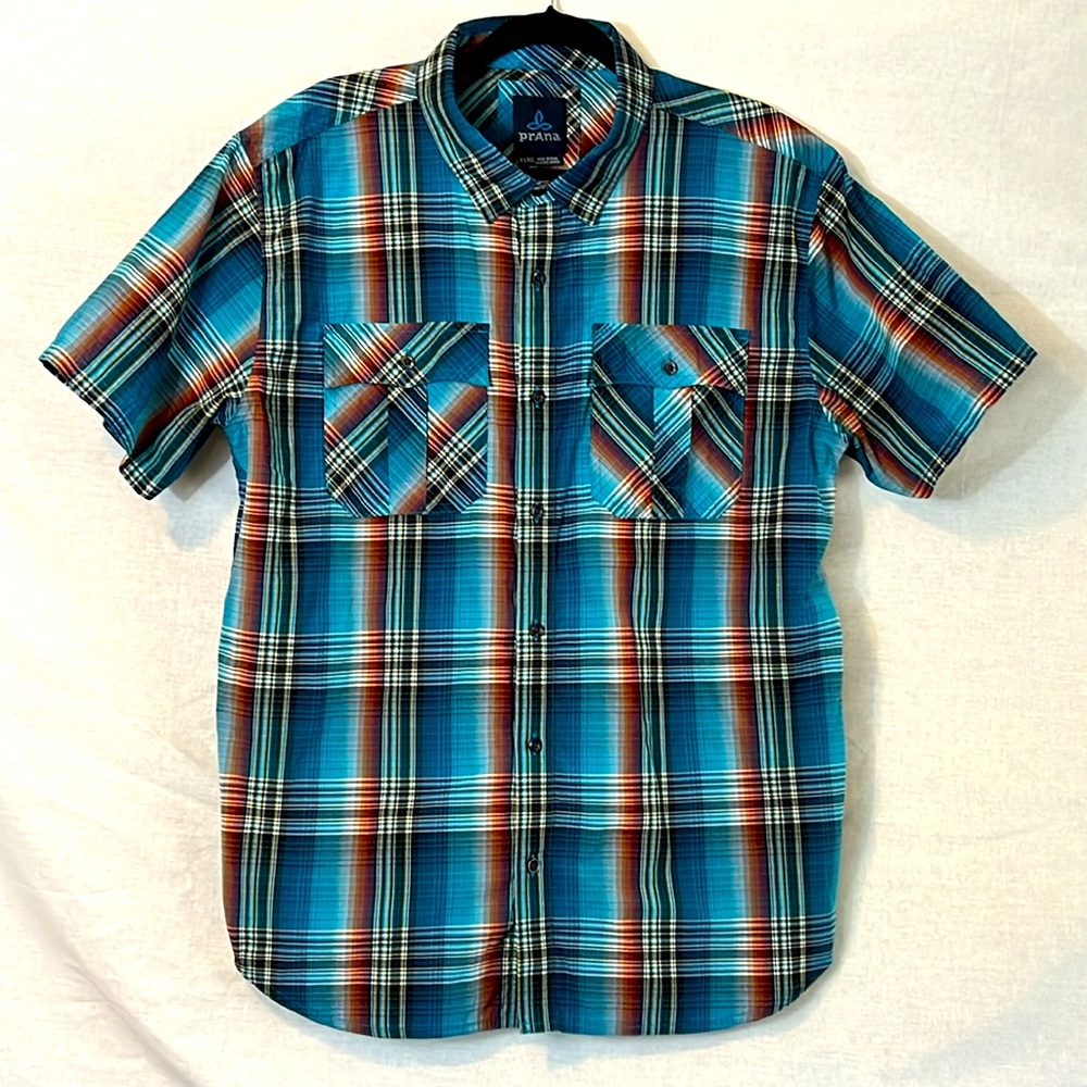 PrAna Mens XL Blue Plaid Short Sleeve Button Up Camp Shirt Front Pockets
